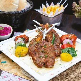 Hand-grabbed lamb