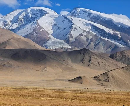 Pamir Plateau (Muztagh Ata)