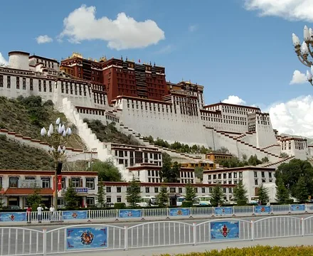 Sera Monastery