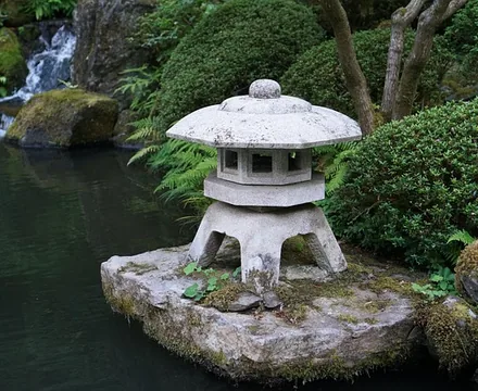 Lingering Garden