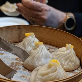 Xiaolongbao (Wuxi soup dumplings)